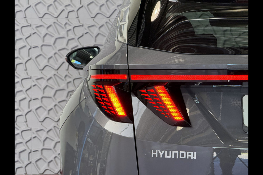 Hyundai Tucson 1.6 T-GDI PHEV MET PANORAMA GLOEDNIEUW 252PK CAMERA CARPLAY STOELVERW. V+A PLUG IN HYBRIDE - 5 JAAR GARANTIE