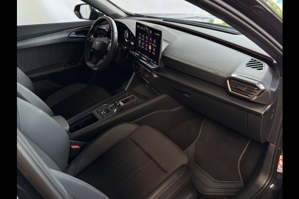 CUPRA Formentor ✅NW MODEL✅ 1.5 eTSI 150 MHEV CAMERA ELEK.TREKHAAK  STOEL/STUUR ELEK.KLEP VERW. LED LEER CARPLAY ZWARTE.HEMEL 10/2024