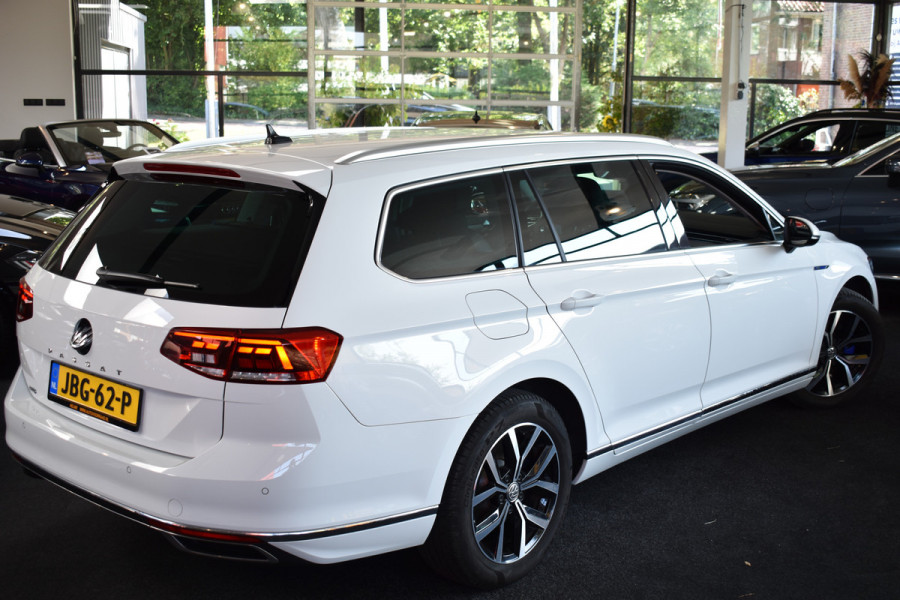 Volkswagen Passat Variant GTE TSI 218PK DSG PHEV BUSINESS LEDER/HEAD-UP/VIRTUAL