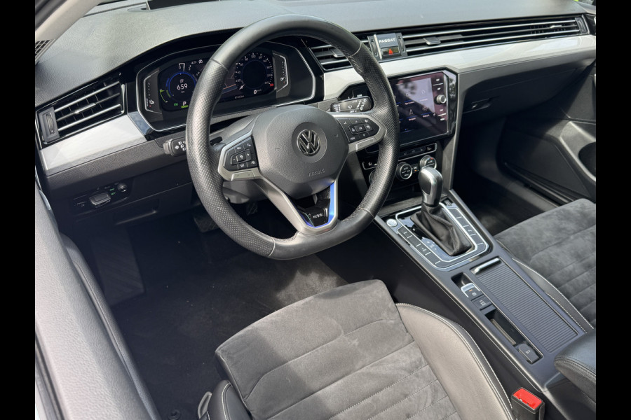 Volkswagen Passat Variant GTE TSI 218PK DSG PHEV BUSINESS LEDER/HEAD-UP/VIRTUAL