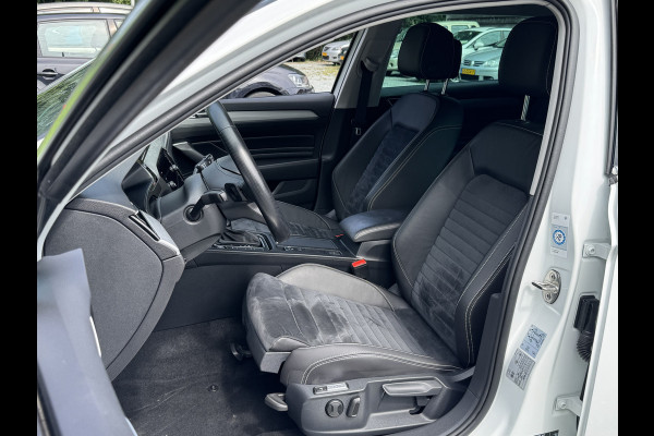 Volkswagen Passat Variant GTE TSI 218PK DSG PHEV BUSINESS LEDER/HEAD-UP/VIRTUAL