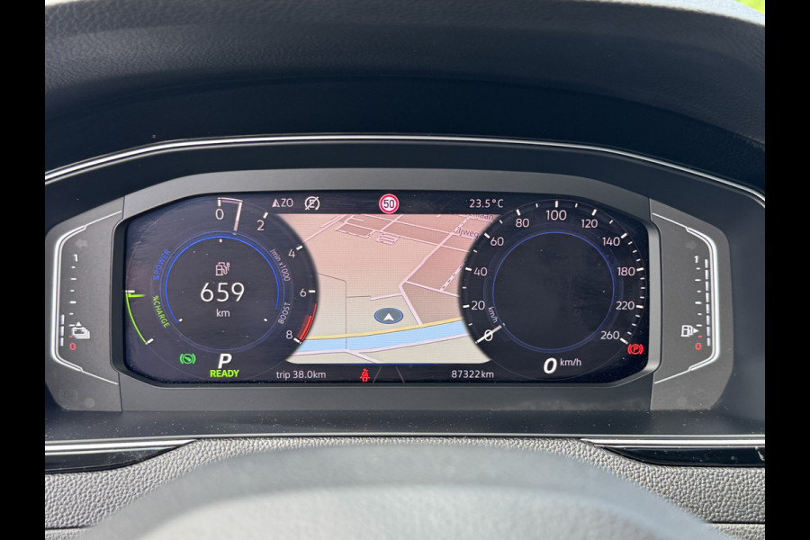 Volkswagen Passat Variant GTE TSI 218PK DSG PHEV BUSINESS LEDER/HEAD-UP/VIRTUAL
