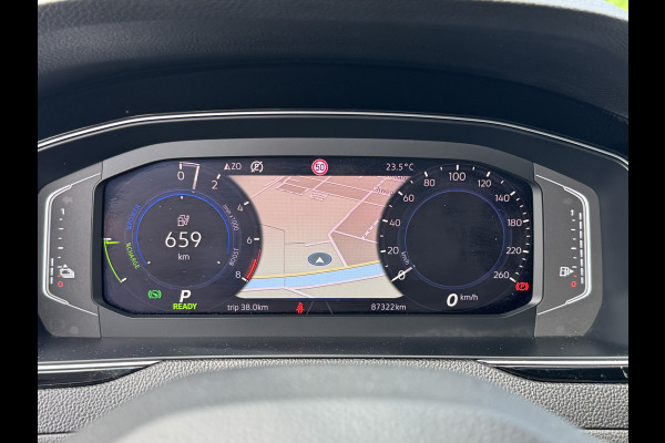 Volkswagen Passat Variant GTE TSI 218PK DSG PHEV BUSINESS LEDER/HEAD-UP/VIRTUAL
