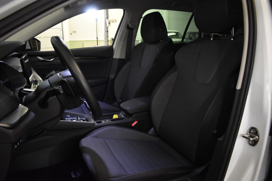 Škoda Octavia Combi TSI iV PHEV 204PK DSG HYBRID BUSINESS NAVI/CARPLAY/PDC