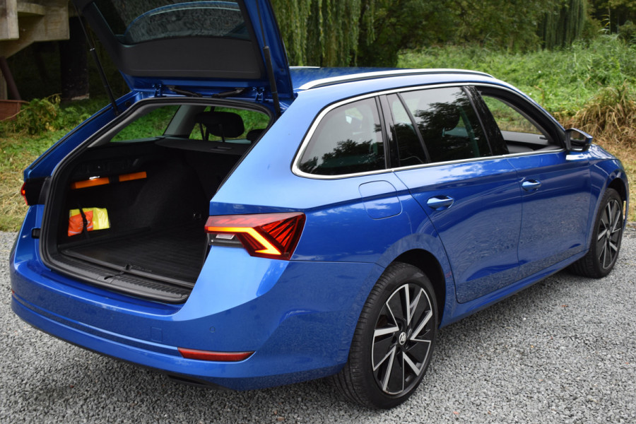 Škoda Octavia Combi TSI iV 204PK DSG HYBRID PHEV BUSINESS EDITION VIRTUAL/NAVI/CAMERA***