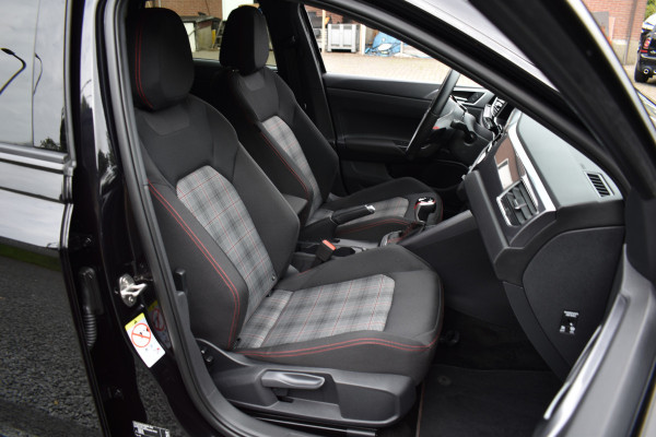 Volkswagen Polo GTI 2.0 TSI 210PK DSG VIRTUAL/CAMERA/LED