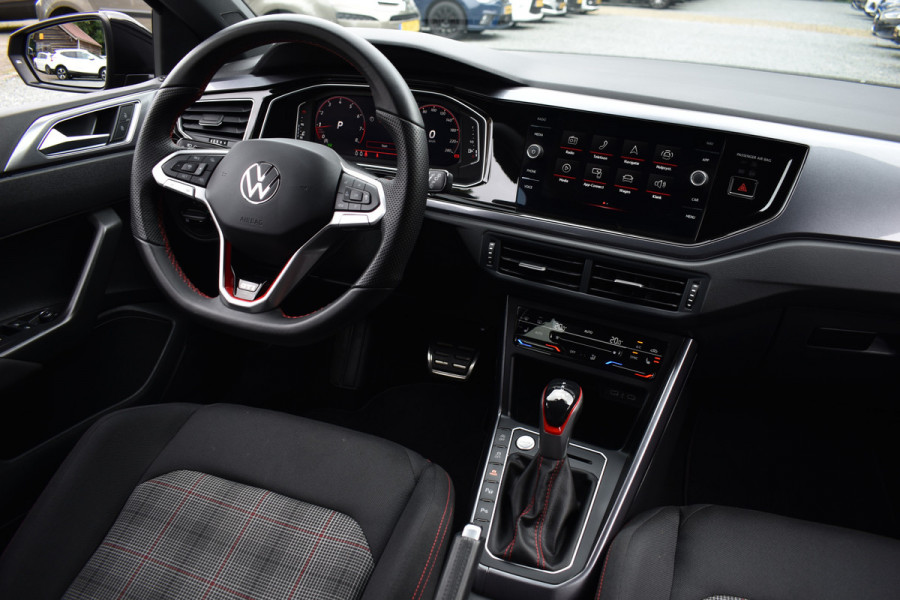 Volkswagen Polo GTI 2.0 TSI 210PK DSG VIRTUAL/CAMERA/LED