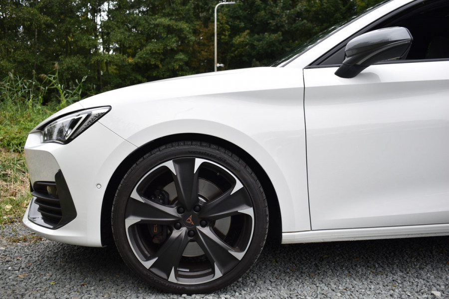 CUPRA Leon 2.0 TSI VZ 300PK DSG PERFORMANCE CAMERA/BEATS/PANORAMADAK***