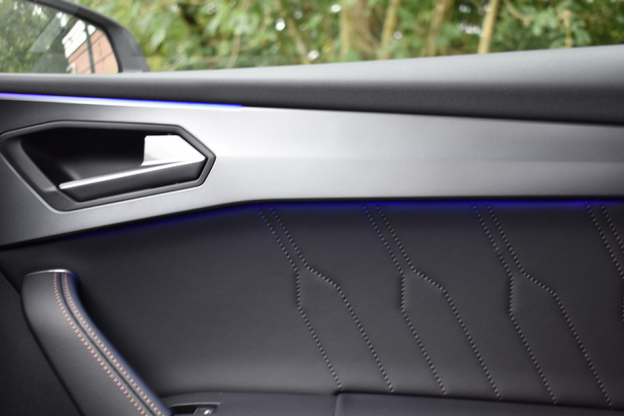 CUPRA Leon 2.0 TSI VZ 300PK DSG PERFORMANCE CAMERA/BEATS/PANORAMADAK***