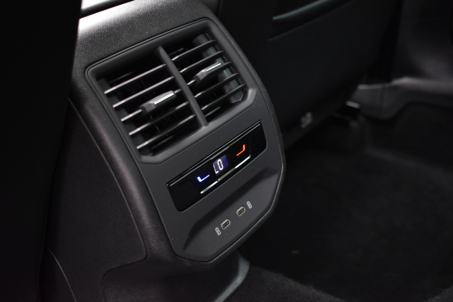 CUPRA Leon 2.0 TSI VZ 300PK DSG PERFORMANCE CAMERA/BEATS/PANORAMADAK***