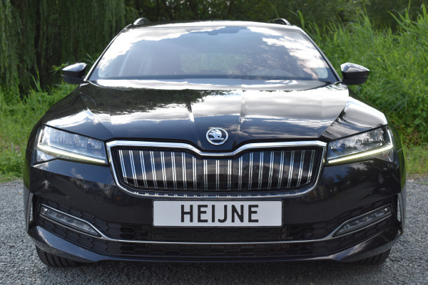 Škoda Superb Combi iV 218PK DSG HYBRID BUSINESS VIRTUAL/NAVI/TREKHAAK
