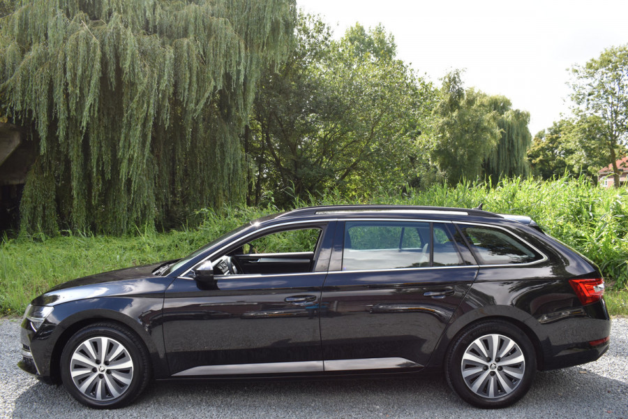 Škoda Superb Combi iV 218PK DSG HYBRID BUSINESS VIRTUAL/NAVI/TREKHAAK