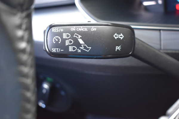 Škoda Superb Combi iV 218PK DSG HYBRID BUSINESS VIRTUAL/NAVI/TREKHAAK