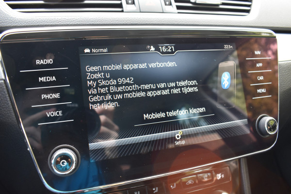 Škoda Superb Combi iV 218PK DSG HYBRID BUSINESS VIRTUAL/NAVI/TREKHAAK