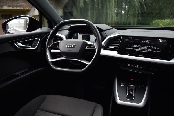 Audi Q4 e-tron 35 ADVANCED EDITION 55 KWH*** CARPLAY/PDC/ELEKTR.KLEP***