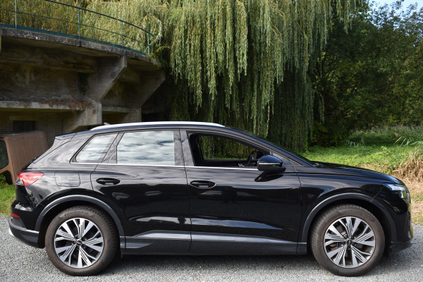 Audi Q4 e-tron 35 ADVANCED EDITION 55 KWH*** CARPLAY/PDC/ELEKTR.KLEP***