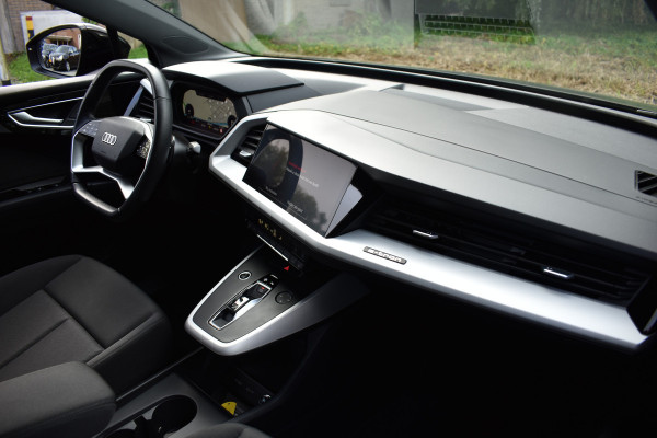 Audi Q4 e-tron 35 ADVANCED EDITION 55 KWH*** CARPLAY/PDC/ELEKTR.KLEP***