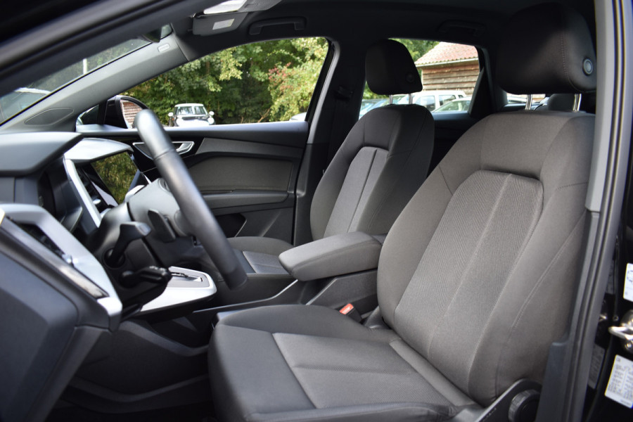 Audi Q4 e-tron 35 ADVANCED EDITION 55 KWH*** CARPLAY/PDC/ELEKTR.KLEP***