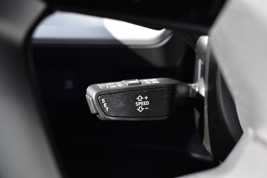 Audi Q4 e-tron 35 ADVANCED EDITION 55 KWH*** CARPLAY/PDC/ELEKTR.KLEP***