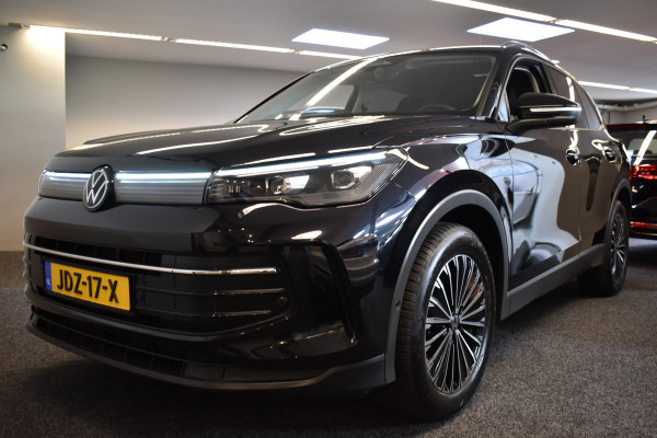 Volkswagen Tiguan 1.5 eTSI LIFE DSG IQ-LIGHT/NAVI/TREKHAAK***