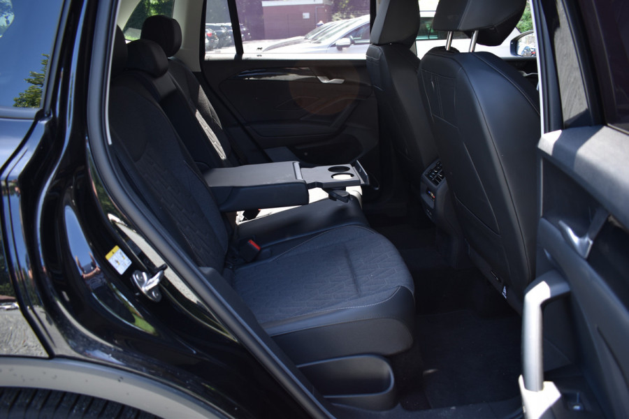 Volkswagen Tiguan 1.5 eTSI LIFE DSG IQ-LIGHT/NAVI/TREKHAAK***