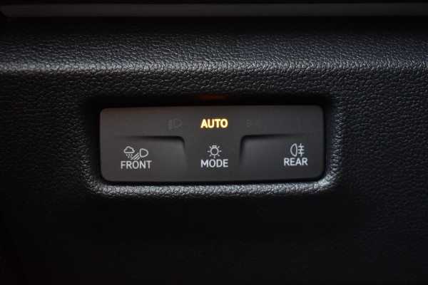 Volkswagen Tiguan 1.5 eTSI DSG LIFE IQ-LIGHT/NAVI/TREKHAAK