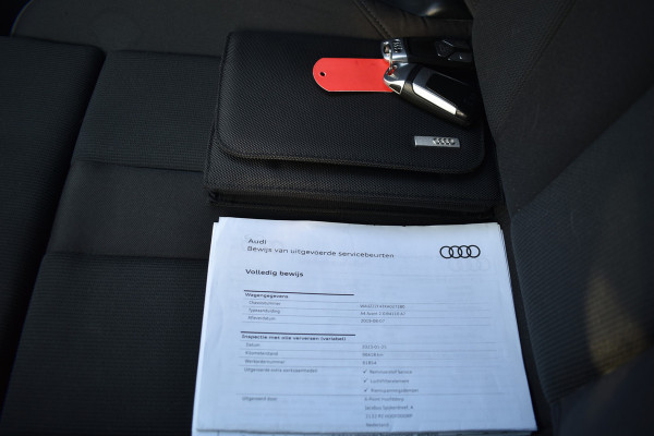 Audi A4 Avant 35 TFSI 150PK S-TRONIC SPORT EDITION NAVI/PDC/LED