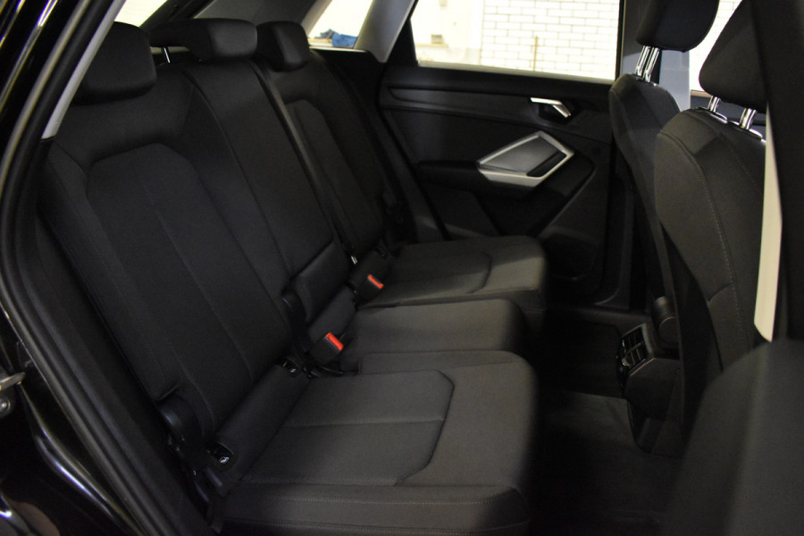Audi Q3 35TFSI 150PK S-TRONIC PRO LINE VIRTUAL/PDC/NAVI