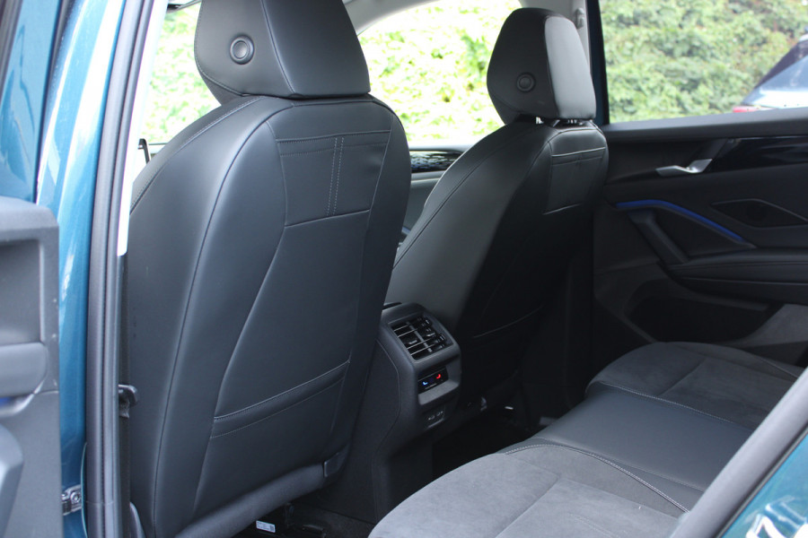 Volkswagen Tiguan 1.5 eTSI 150PK DSG ELEGANCE ALCANTARA/360° CAMERA/TREKHAAK