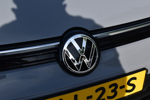 Volkswagen GOLF Variant 1.5 TSI LIFE VIRTUAL/PDC/CARPLAY