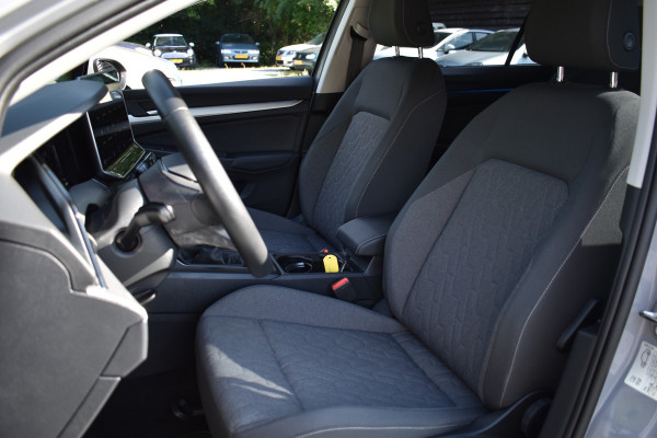 Volkswagen GOLF Variant 1.5 TSI LIFE VIRTUAL/PDC/CARPLAY