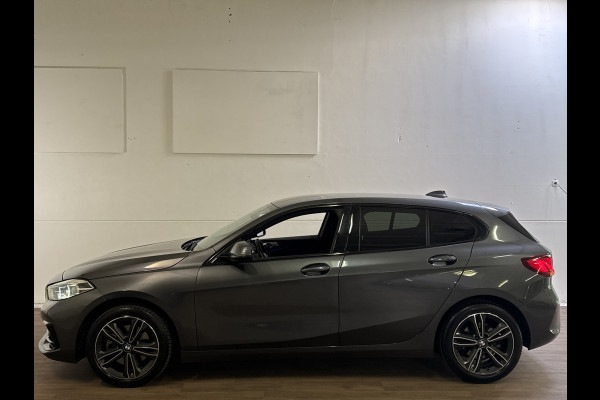 BMW 1-serie 118IA 140PK HIGH EXECUTIVE SPORT/NAVI/LED/CARPLAY