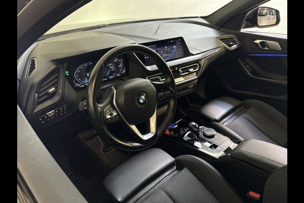 BMW 1-serie 118IA 140PK HIGH EXECUTIVE SPORT/NAVI/LED/CARPLAY