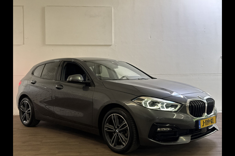 BMW 1-serie 118IA 140PK HIGH EXECUTIVE SPORT/NAVI/LED/CARPLAY