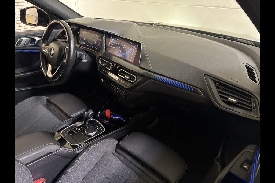 BMW 1-serie 118IA 140PK HIGH EXECUTIVE SPORT/NAVI/LED/CARPLAY
