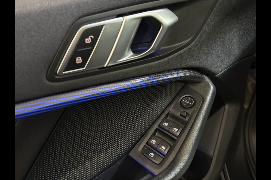 BMW 1-serie 118IA 140PK HIGH EXECUTIVE SPORT/NAVI/LED/CARPLAY