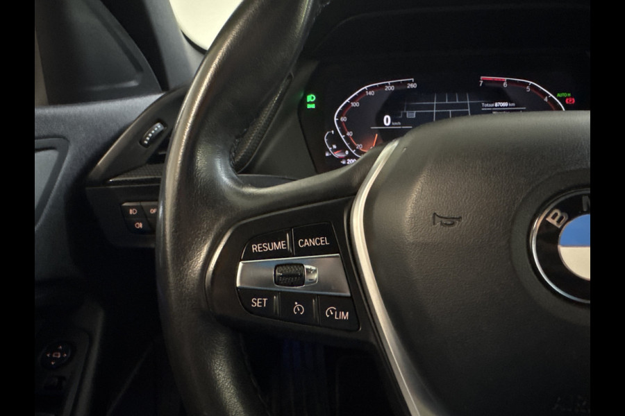 BMW 1-serie 118IA 140PK HIGH EXECUTIVE SPORT/NAVI/LED/CARPLAY