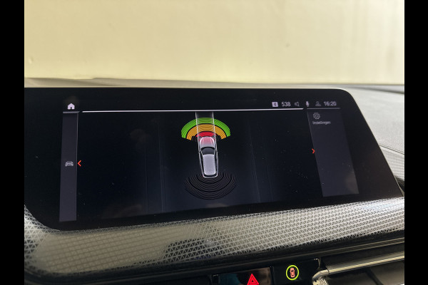 BMW 1-serie 118IA 140PK HIGH EXECUTIVE SPORT/NAVI/LED/CARPLAY