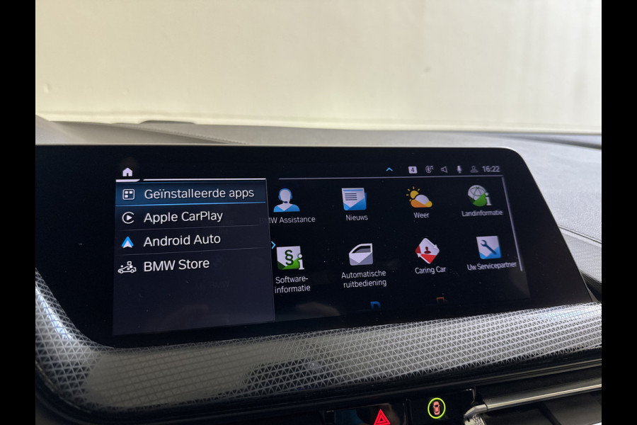 BMW 1-serie 118IA 140PK HIGH EXECUTIVE SPORT/NAVI/LED/CARPLAY