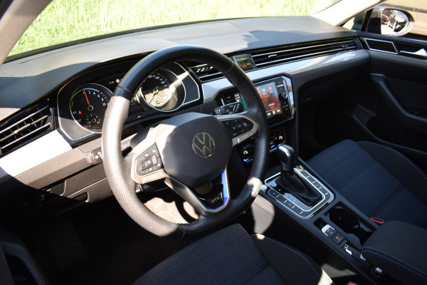 Volkswagen Passat Variant GTE 218PK DSG HYBRID BUSINESS CAMERA/NAVI/MASSAGE