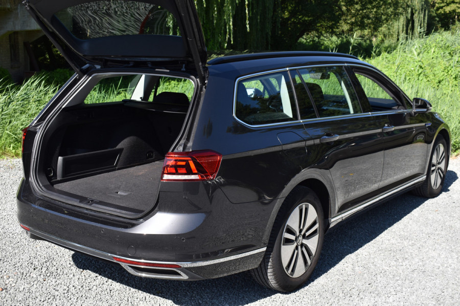 Volkswagen Passat Variant GTE 218PK DSG HYBRID BUSINESS CAMERA/NAVI/MASSAGE