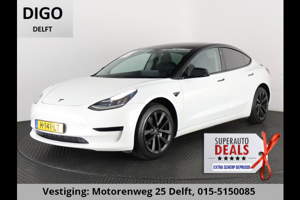 Tesla Model 3 BLACKLINE BI-TONE PANO STD ACCUTEST 86% RWD 60 kWH LEDER.NAVI.CAMERA.AUTOPILOT, STOELVERWARMING EN NOG VEEL MEER!