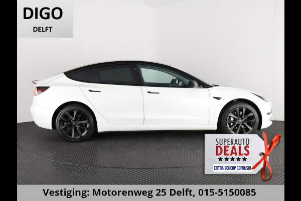 Tesla Model 3 BLACKLINE BI-TONE PANO STD ACCUTEST 86% RWD 60 kWH LEDER.NAVI.CAMERA.AUTOPILOT, STOELVERWARMING EN NOG VEEL MEER!