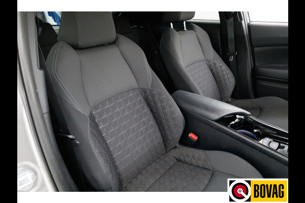 Toyota C-HR 2.0 Hybrid Team D 153 PK | Stoel & Stuurverw. | Adap. Cruise | Camera | App. connect | Dode hoek detectie, All season banden, Lane assist, Automatisch inparkeren, PDC V+A