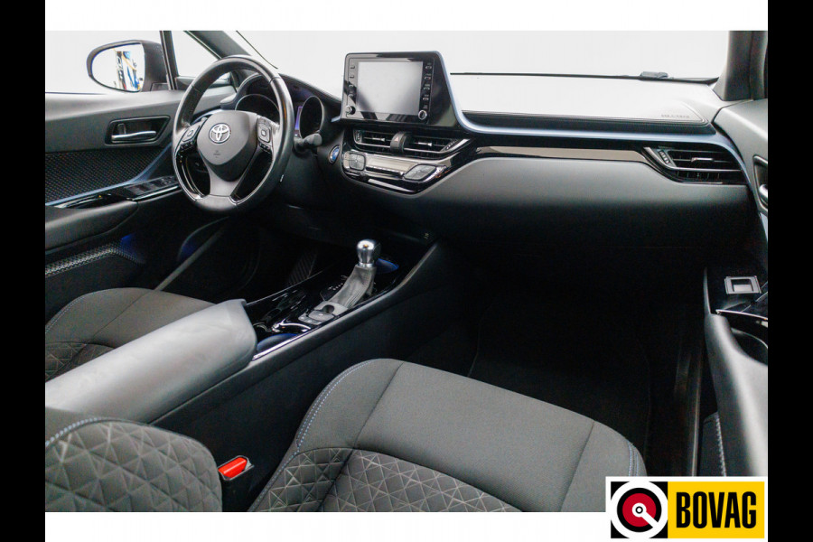 Toyota C-HR 2.0 Hybrid Team D 153 PK | Stoel & Stuurverw. | Adap. Cruise | Camera | App. connect | Dode hoek detectie, All season banden, Lane assist, Automatisch inparkeren, PDC V+A