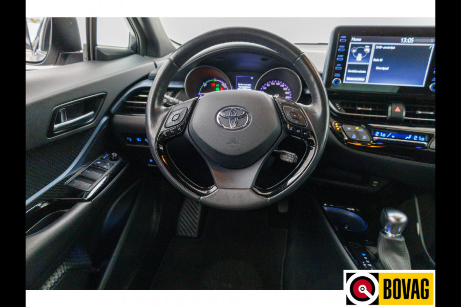 Toyota C-HR 2.0 Hybrid Team D 153 PK | Stoel & Stuurverw. | Adap. Cruise | Camera | App. connect | Dode hoek detectie, All season banden, Lane assist, Automatisch inparkeren, PDC V+A