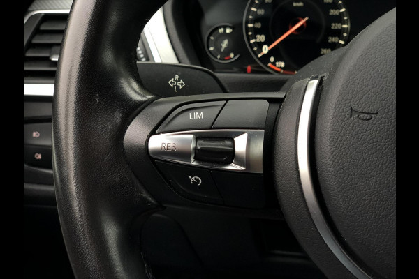 BMW 3 Serie Touring 318i M Sport | Leder, Navi, Carplay, Stoelverw., Cruise, Climate, El. Achterklep | Dealeronderhouden | NAP |