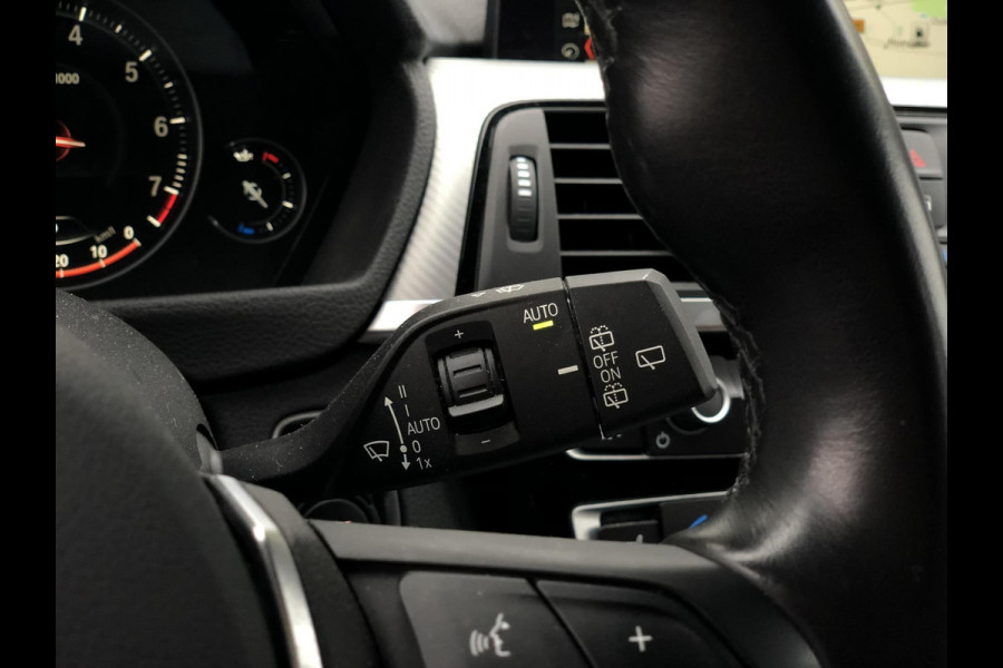 BMW 3 Serie Touring 318i M Sport | Leder, Navi, Carplay, Stoelverw., Cruise, Climate, El. Achterklep | Dealeronderhouden | NAP |
