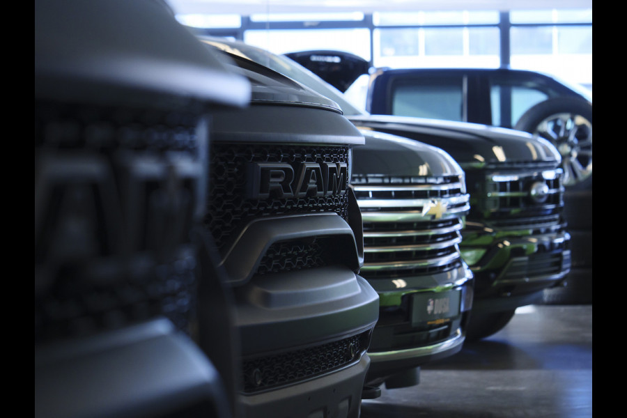 Dodge Ram 1500 | Laramie | Premium Night | 3.0L I6 Hurricane | Crew Cab | 4X4 | | BPM-VRIJ | Niveau regeling | Passenger Display | Getoonde accessoires zijn verkrijgbaar tegen meerprijs