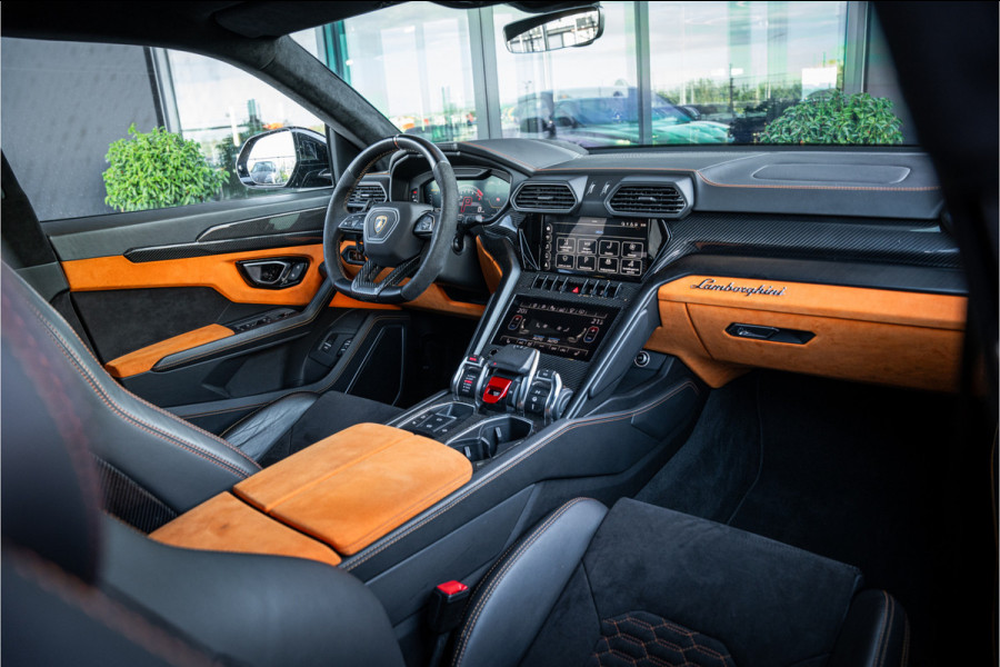 Lamborghini Urus 4.0 V8 Graphite Capsule - Mansory Pack | Full Carbon | Keramisch | Alcantara